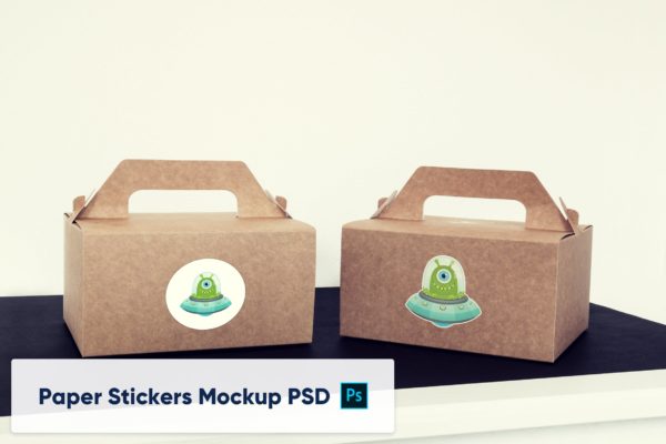牛皮纸外带包装贴纸Logo设计展示样机模板v3 Two Paper Boxes with Stickers – Mockup PSD