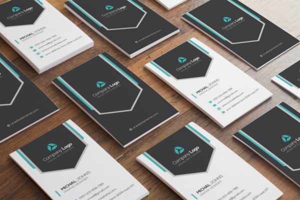 2019款竖版版式高品格商务名片模板 2019 Business Card Mock