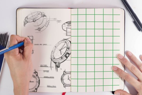 铅笔素描本创作展示样机模板 Person Sketch Book Mock Up
