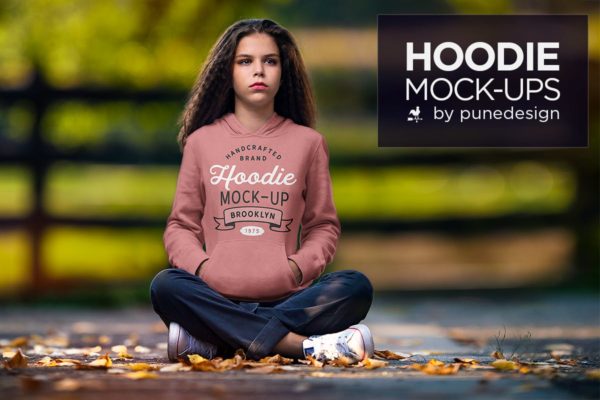 儿童运动童装连帽衫卫衣服装样机v.4 Hoodie Mock-Up Vol.4