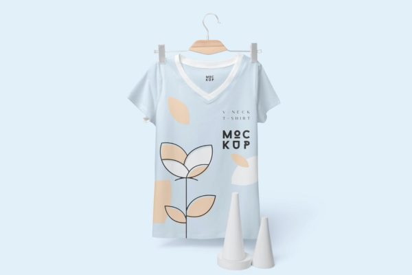 半袖V领T恤印花图案设计样机 Half Sleeves V-neck T-shirt Mockups