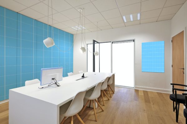 企业办公室场景设计效果图样机v1 Office_Room-Mockup-01