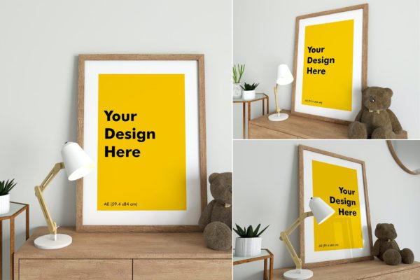 桌子上的木制画框作品展示样机模板 Frame Scene on Desk – Mockups VR
