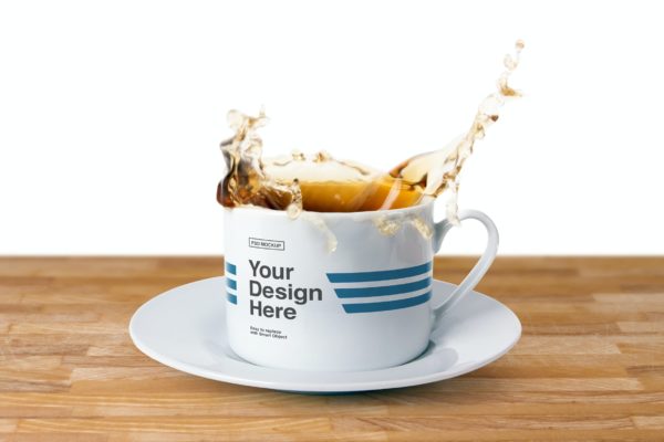 液体飞溅状马克杯杯身品牌效果样机 Tea Cup Splash Mockup