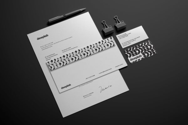 优雅的企业办公文具品牌设计左侧视图样机模板 Elegant Stationery Branding Mockup