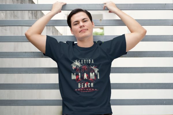时尚休闲T恤印花图案展示样机 Placeit_Tshirt Mockup