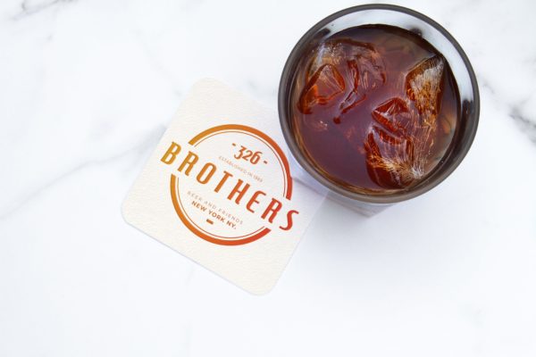方形饮料杯垫标签设计样机 Square Drink Coaster Mockup