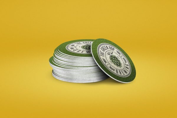 圆形纸杯垫图案设计样机 Paper Coaster Mockup