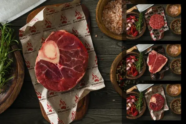 荤肉食品包装油纸标签设计样机 Meat Wrapping Paper Mockup