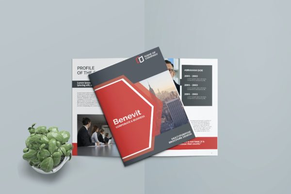 商务双折页宣传册模板 BENEVIT – Business Bifold Brochure Template
