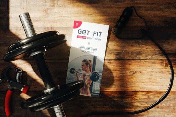 DL尺寸健身广告传单样机 DL Fitness Flyer Mockup