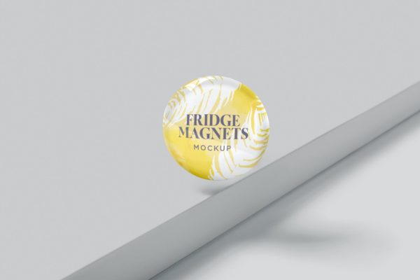 圆形冰箱磁铁包装设计样机素材 Round Fridge Magnets Mockups