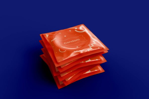 堆叠的避孕套包装展示样机模板 Condom Mockup