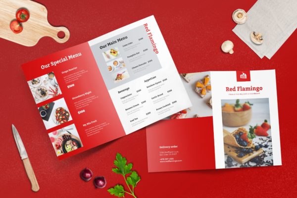 西式甜点小吃店折叠菜单模板设计 Bifold Restaurant Menu Template
