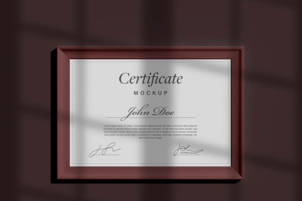 证书展示画框/框架样机模板 Certificate Mockup