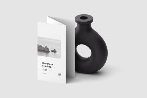 Z字形三折页小册子设计样机模板 Trifold Brochure Mockup