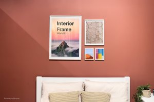 现代室内卧室白色相框样机 Bedroom Photo Frame Mockup in Modern Interior